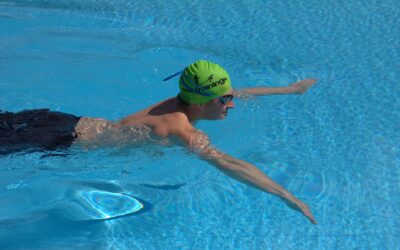 Ist Schwimmen wirklich gelenkschonend?